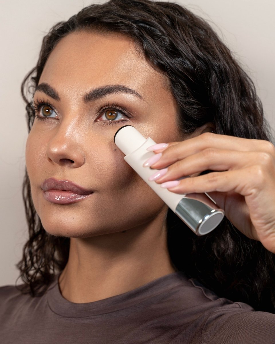 Blyss Lila – RF, EMS & Photon Eye Revitalizern/a